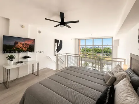 253 NE 2nd Street Miami FL 33132