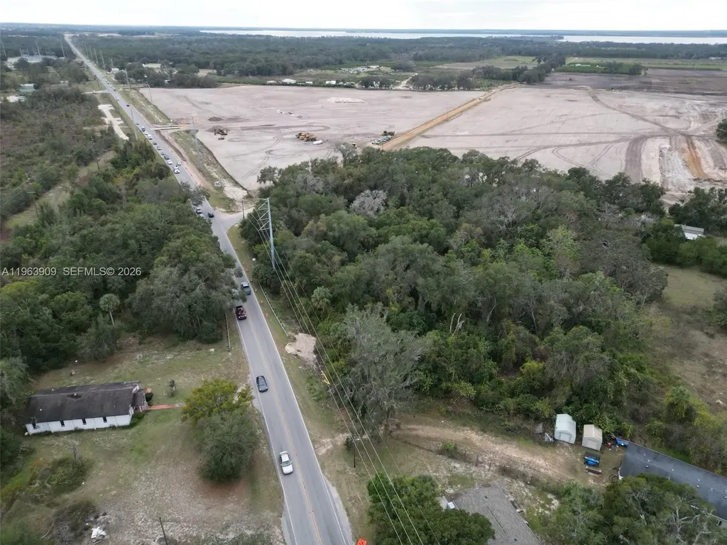 9915 County Road 44. Leesburg Other City - In The State Of Florida FL 34788