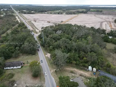 9915 County Road 44. Leesburg Other City - In The State Of Florida FL 34788