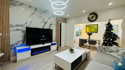 1668 SW 20th Street Miami FL 33145