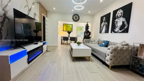 1668 SW 20th Street Miami FL 33145