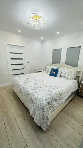 1668 SW 20th Street Miami FL 33145