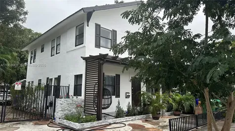 1668 SW 20th Street Miami FL 33145
