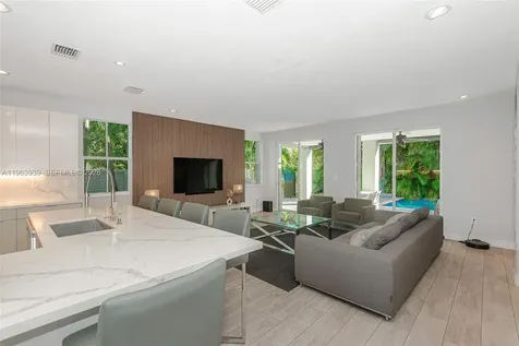 14900 SW 10th Street Miami FL 33194