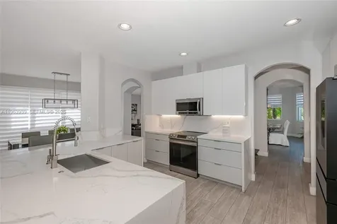 14900 SW 10th Street Miami FL 33194