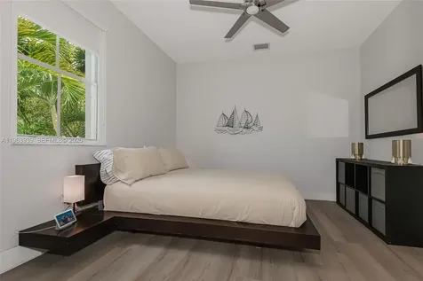 14900 SW 10th Street Miami FL 33194