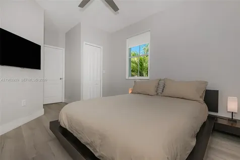 14900 SW 10th Street Miami FL 33194