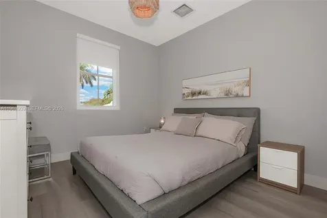 14900 SW 10th Street Miami FL 33194