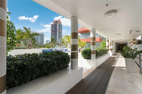 101 Ocean Drive Miami Beach FL 33139