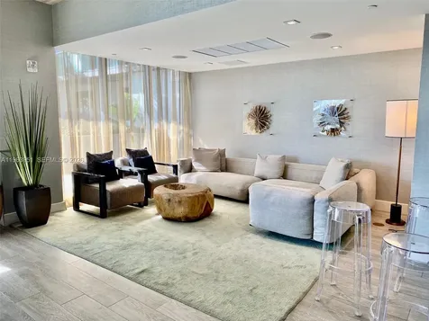 2960 NE 207th Street Aventura FL 33180