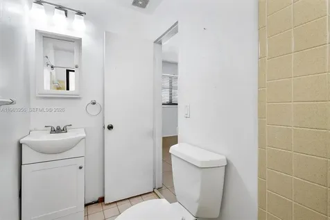 7810 NW 174th Terrace Hialeah FL 33015