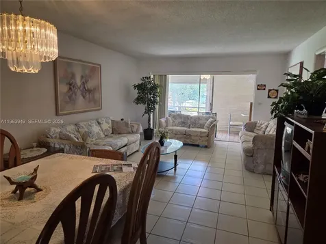 8834 W Mcnab Road Tamarac FL 33321
