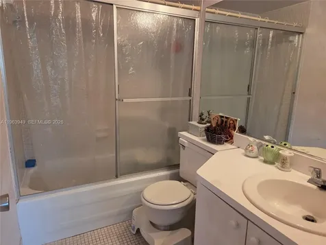 8834 W Mcnab Road Tamarac FL 33321