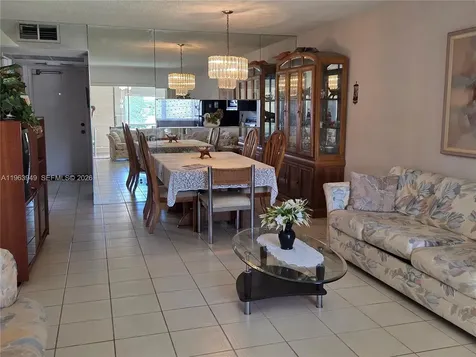 8834 W Mcnab Road Tamarac FL 33321