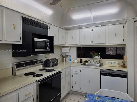 8834 W Mcnab Road Tamarac FL 33321