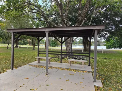 8834 W Mcnab Road Tamarac FL 33321