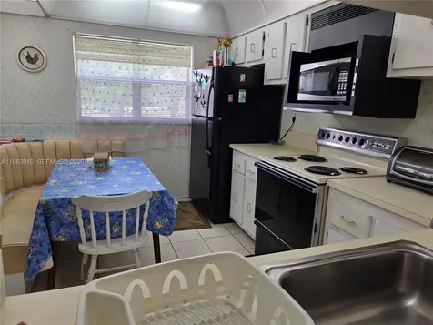 8834 W Mcnab Road Tamarac FL 33321