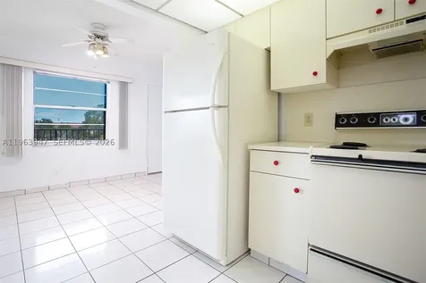 1301 SW 135th Terrace Pembroke Pines FL 33027
