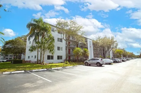 1301 SW 135th Terrace Pembroke Pines FL 33027