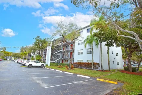 1301 SW 135th Terrace Pembroke Pines FL 33027
