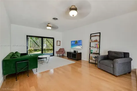 8425 SW 174th Street Palmetto Bay FL 33157