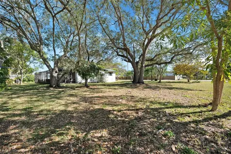 8425 SW 174th Street Palmetto Bay FL 33157