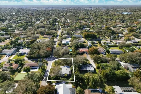 8425 SW 174th Street Palmetto Bay FL 33157