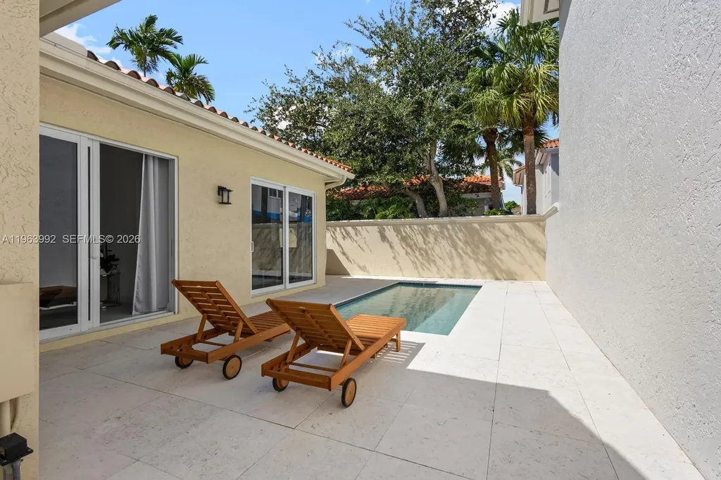 1408 Mariner Way Hollywood FL 33019