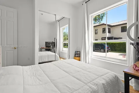 1408 Mariner Way Hollywood FL 33019