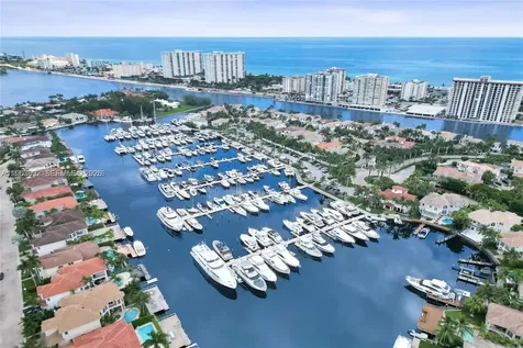 1408 Mariner Way Hollywood FL 33019