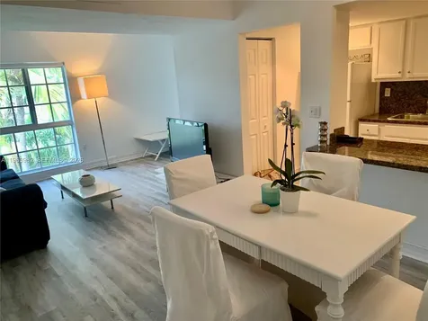 290 Sunrise Drive Key Biscayne FL 33149