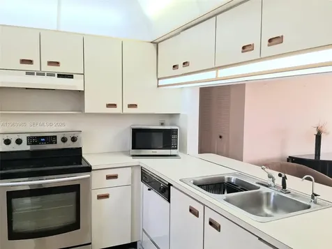 10456 NW 24th Place Sunrise FL 33322