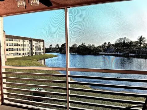 10456 NW 24th Place Sunrise FL 33322