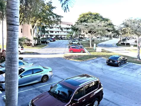 10456 NW 24th Place Sunrise FL 33322