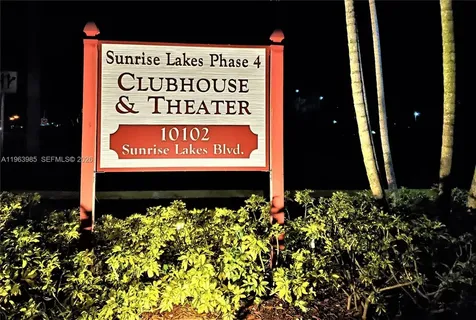 10456 NW 24th Place Sunrise FL 33322