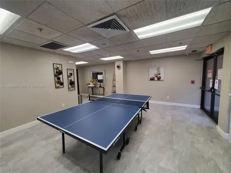 10456 NW 24th Place Sunrise FL 33322