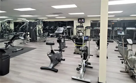 10456 NW 24th Place Sunrise FL 33322