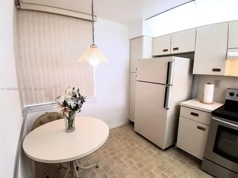 10456 NW 24th Place Sunrise FL 33322