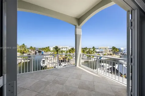 1515 Aqueduct Lane Key Largo FL 33037