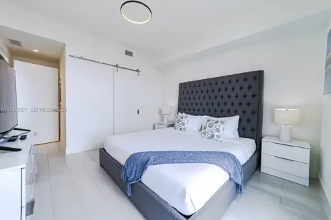 2000 Metropica Way Sunrise FL 33323