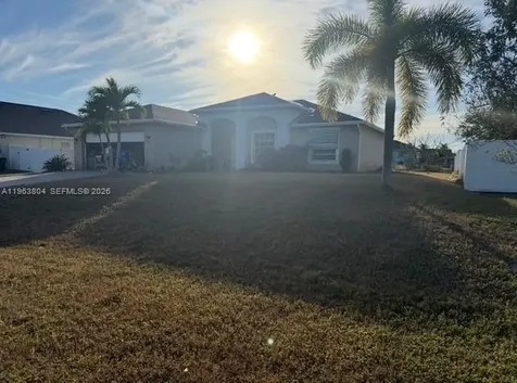 2610 SW 1st Avenue Cape Coral FL 33914