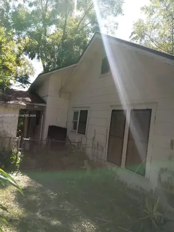 331 NE 9 Avenue Ocala FL 34470