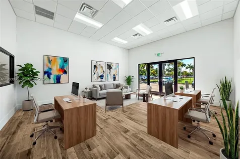 1930 N 30th Road Hollywood FL 33021