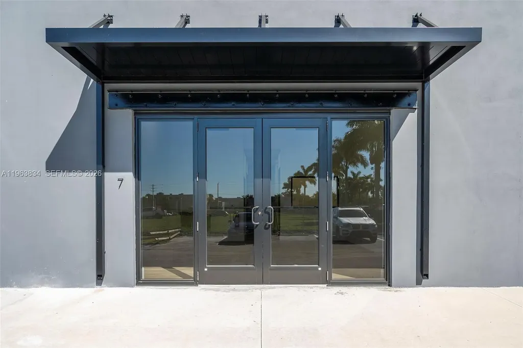 1930 N 30th Road Hollywood FL 33021