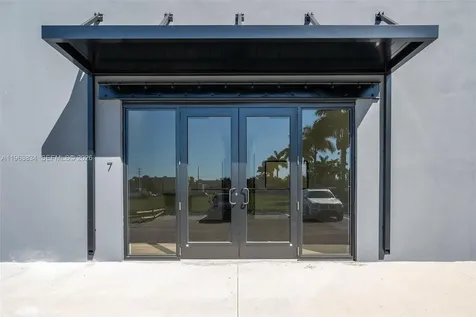 1930 N 30th Road Hollywood FL 33021