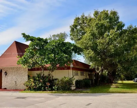 4047 NW 16 Lauderhill FL 33313