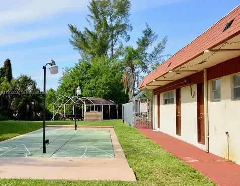 4047 NW 16 Lauderhill FL 33313
