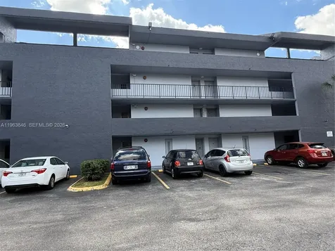 8821 W Flagler Street Miami FL 33174