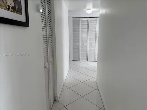 8821 W Flagler Street Miami FL 33174