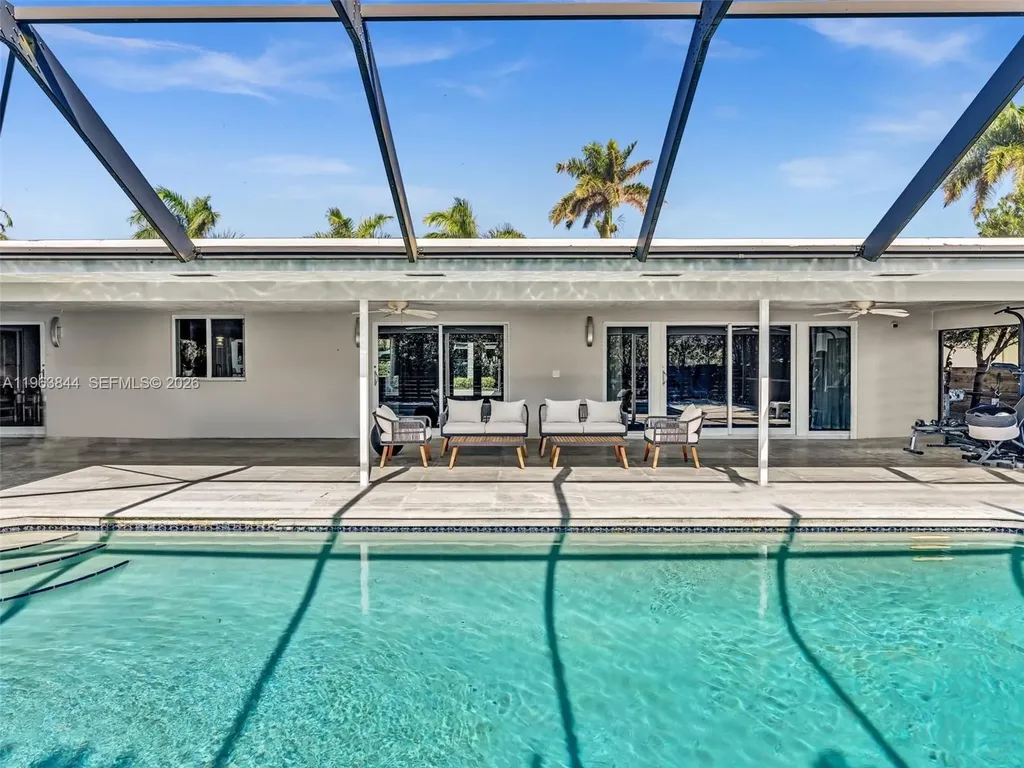 840 S Southlake Drive Hollywood FL 33019